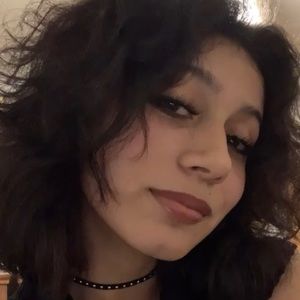 Meet your Posher, Clarisa